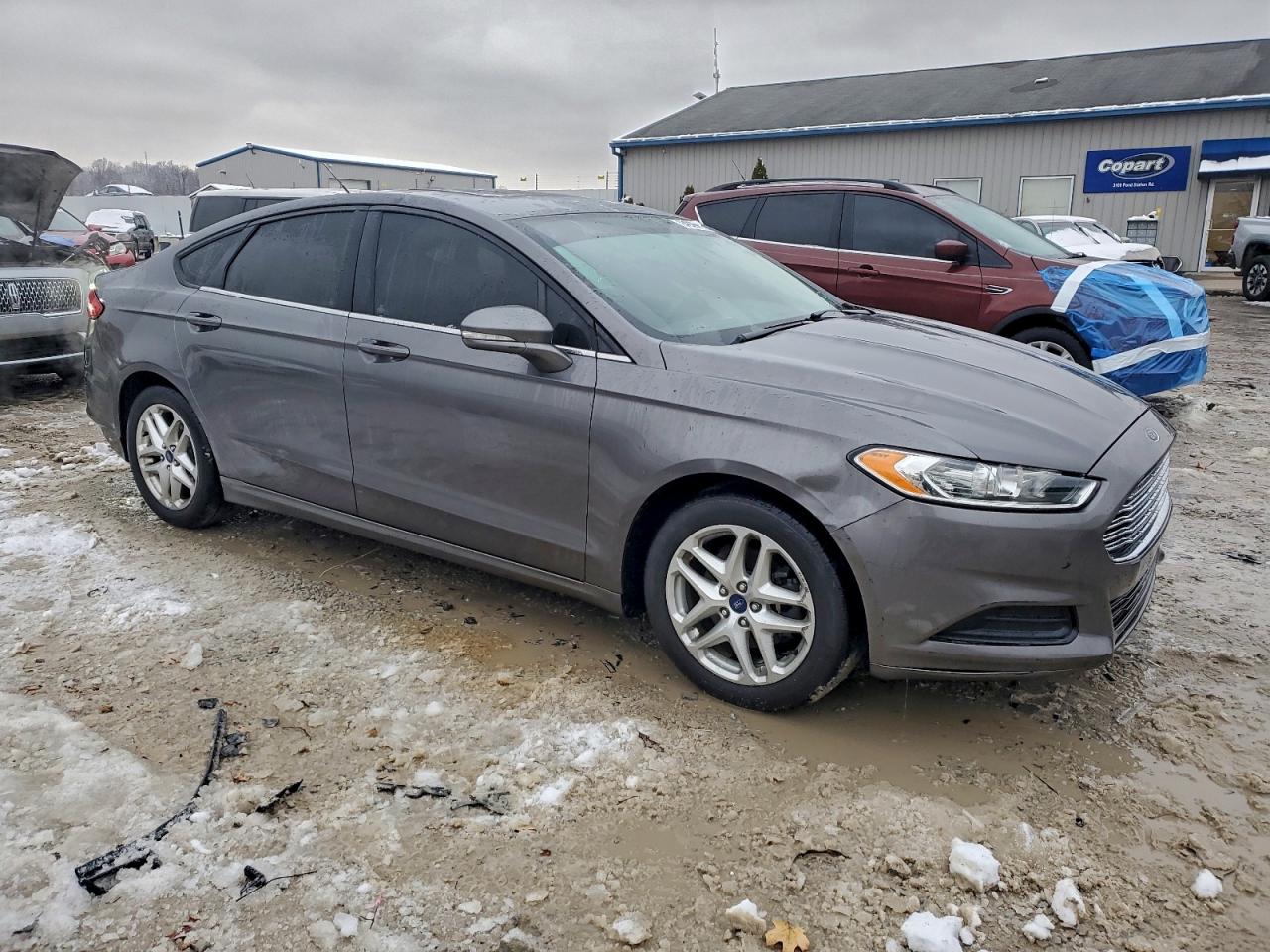 FORD FUSION SE