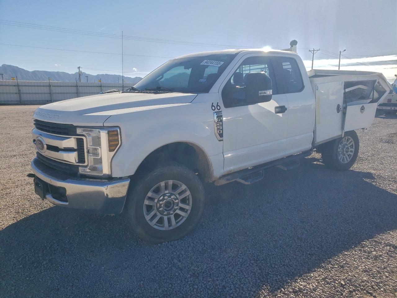 FORD F-250 SUPER DUTY