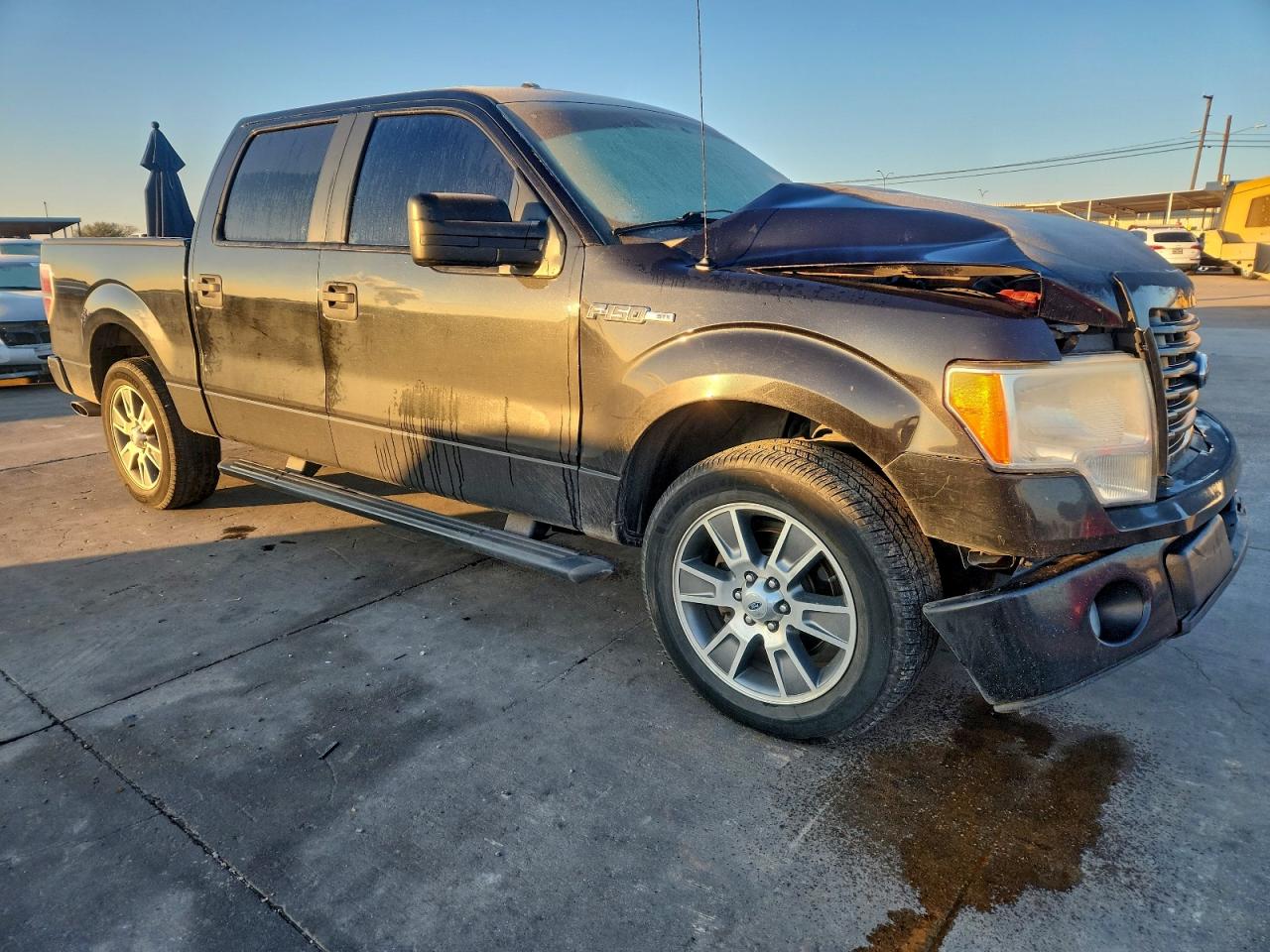 FORD F-150 SUPERCREW