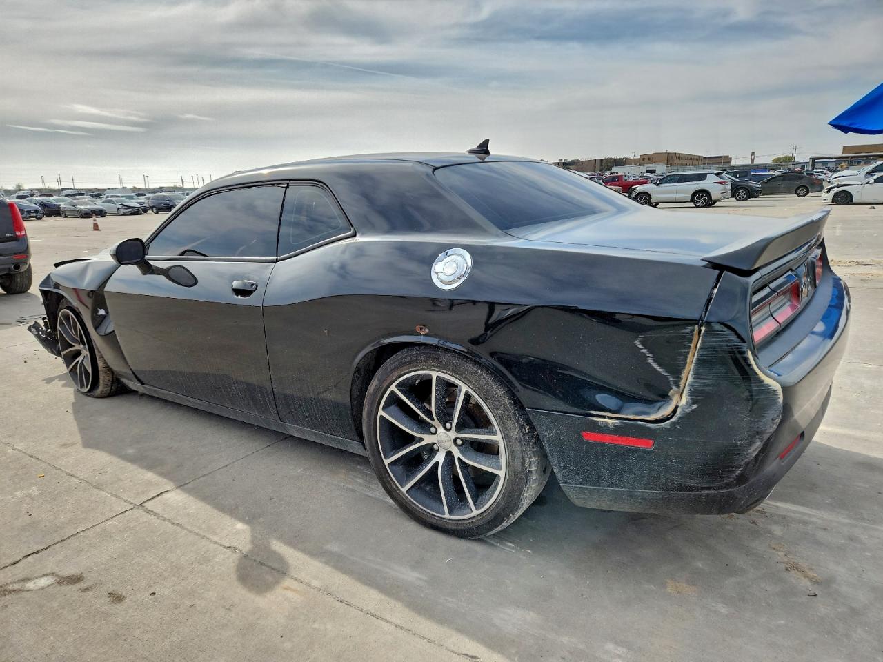 Lot #3311611273 2017 DODGE CHALLENGER