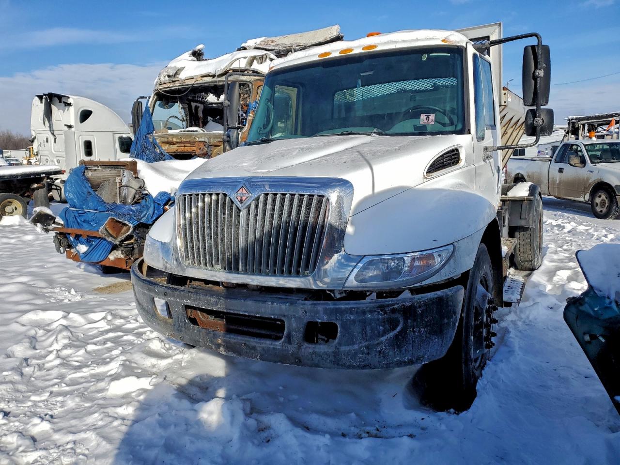 Lot #3310328959 2006 INTERNATIONAL 4000 4300