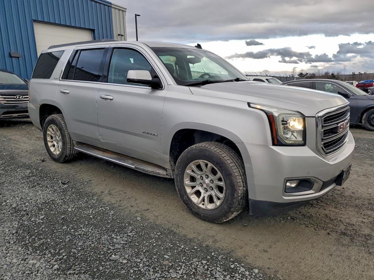 GMC YUKON SLE