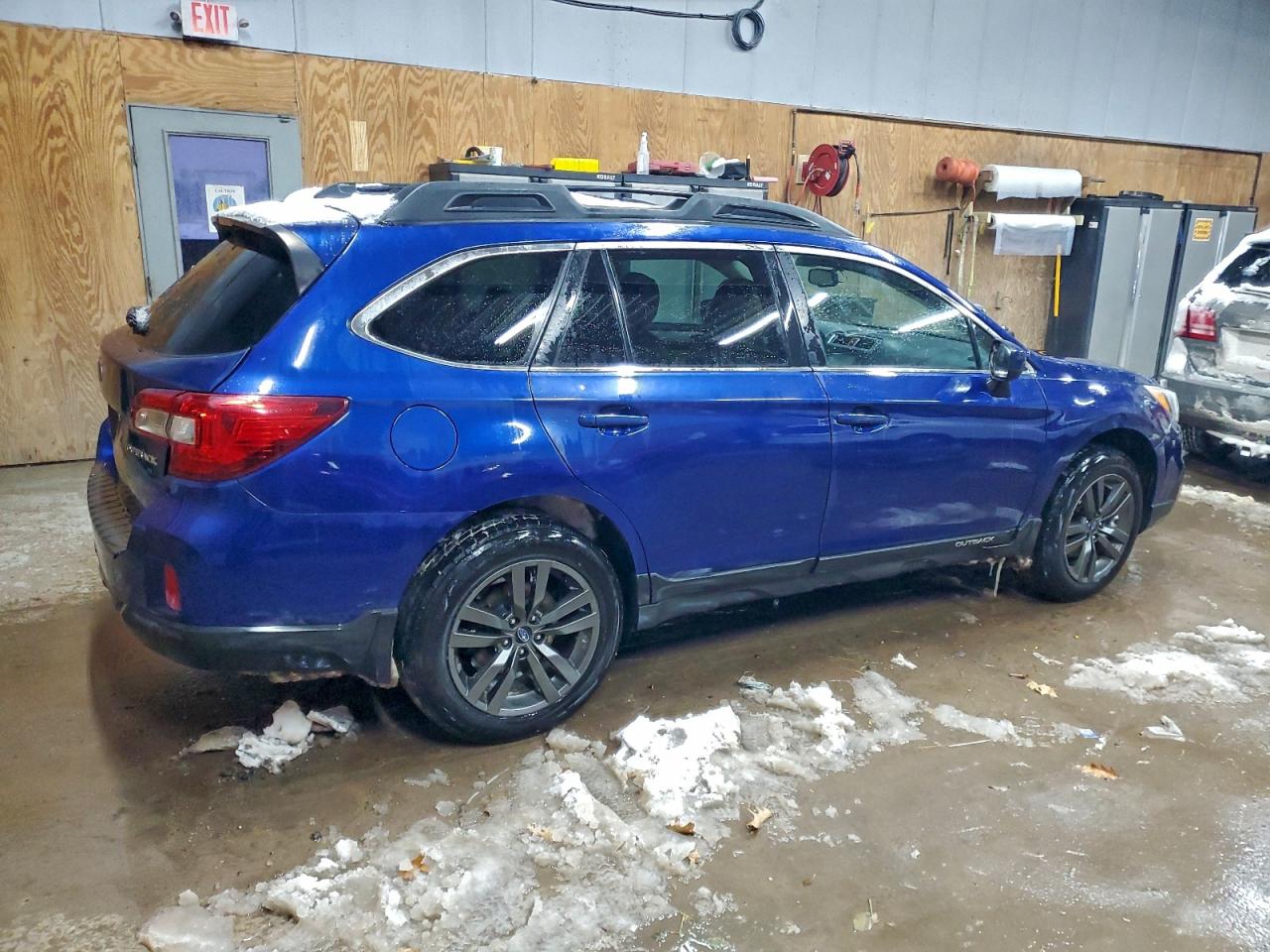 Lot #3309285628 2015 SUBARU OUTBACK 2.
