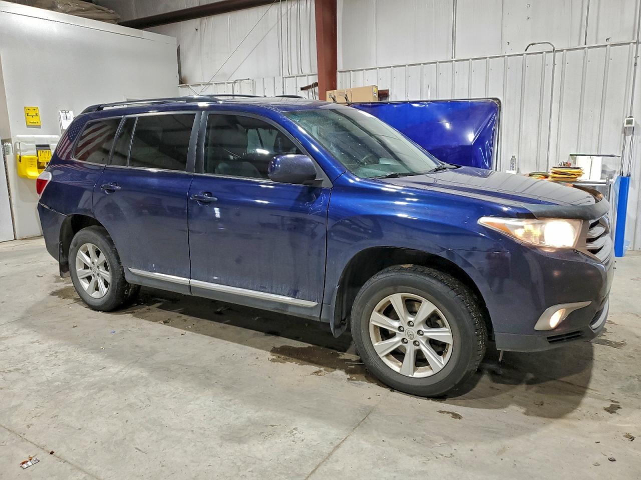 TOYOTA HIGHLANDER BASE
