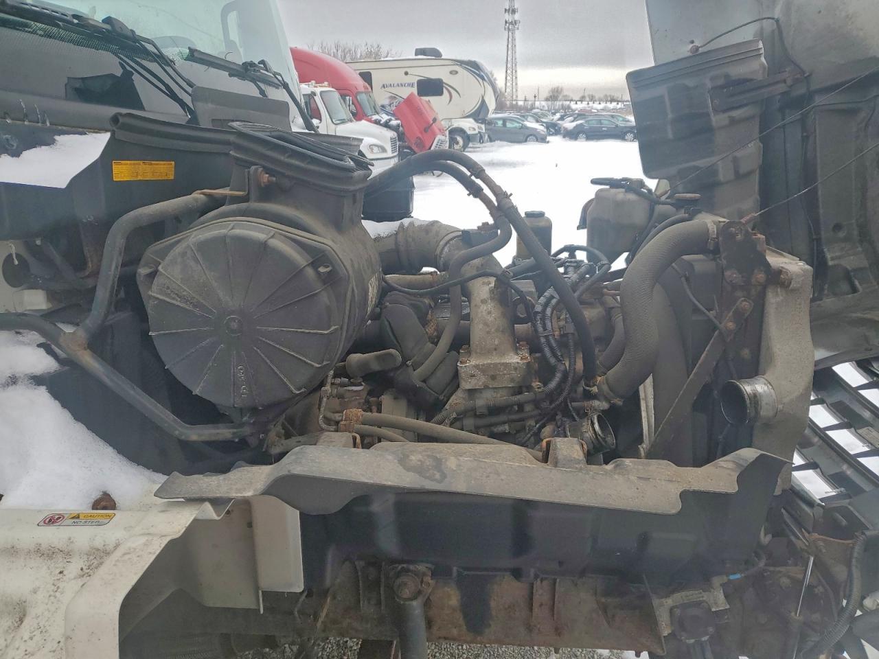 Lot #3312402120 2017 HINO 268