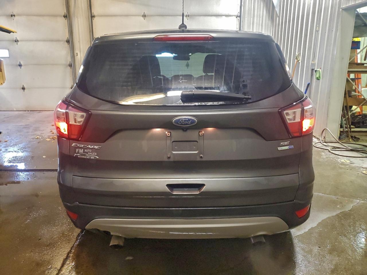 FORD ESCAPE SE