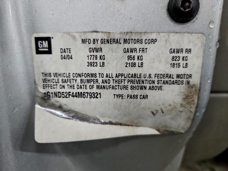 2004 CHEVROLET CLASSIC #3304310026