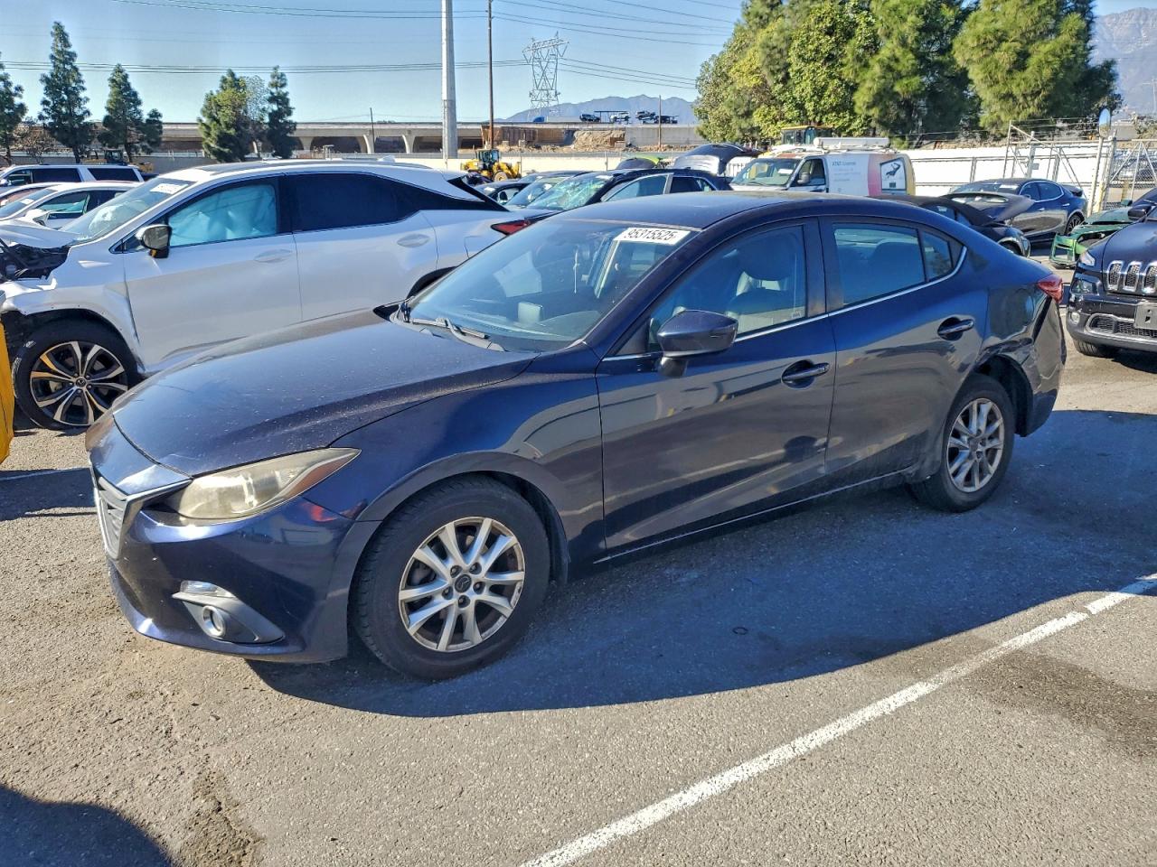 MAZDA 3 GRAND TOURING