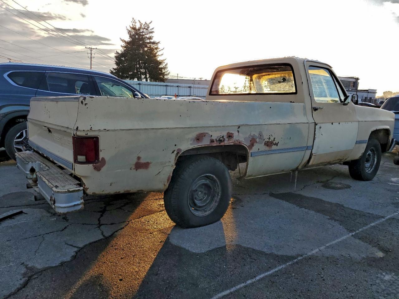 Lot #3305398301 1983 GMC C1500