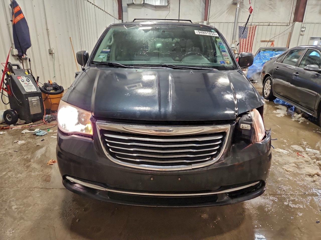 CHRYSLER TOWN & COUNTRY TOURING