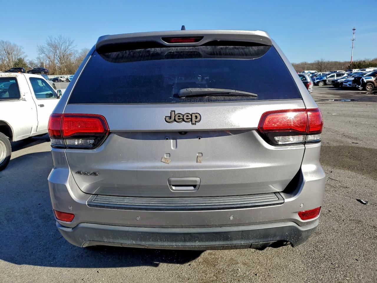 JEEP GRAND CHEROKEE LAREDO