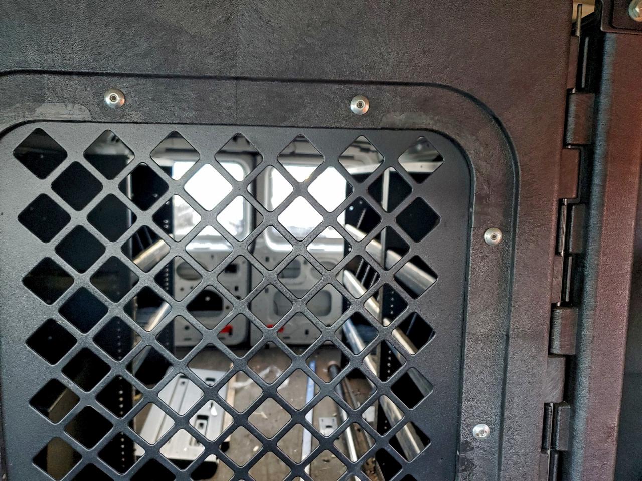 FORD ECONOLINE E250 VAN