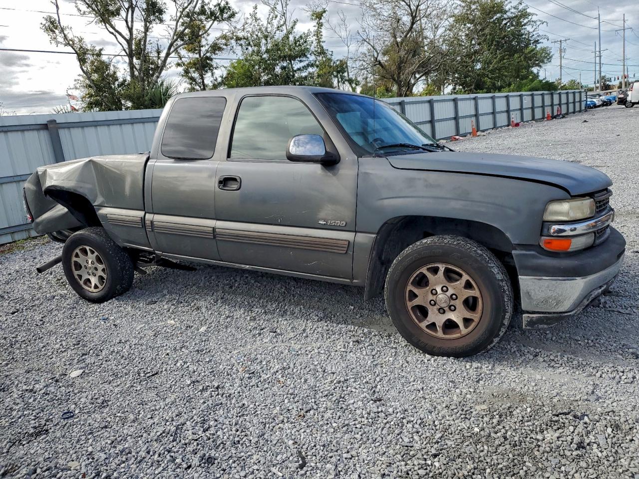 Lot #3305466113 2001 CHEVROLET SILVERADO