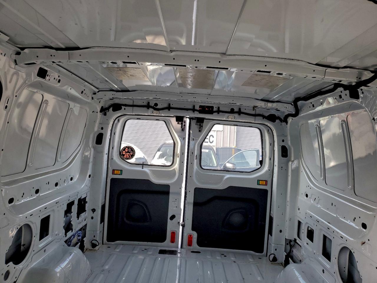 Lot #3308459329 2017 FORD TRANSIT T-