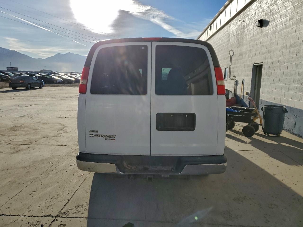 CHEVROLET EXPRESS LT