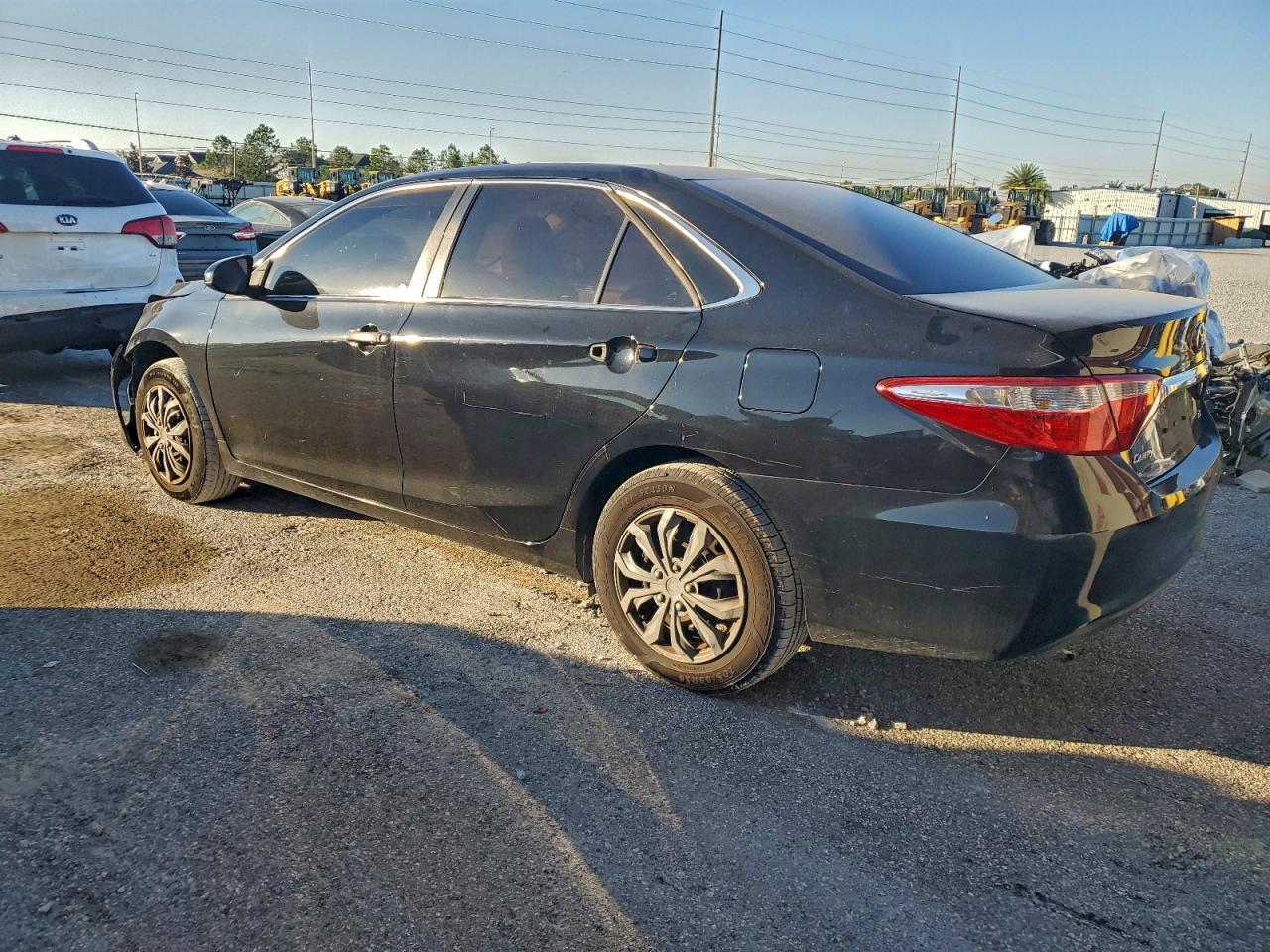 TOYOTA CAMRY LE