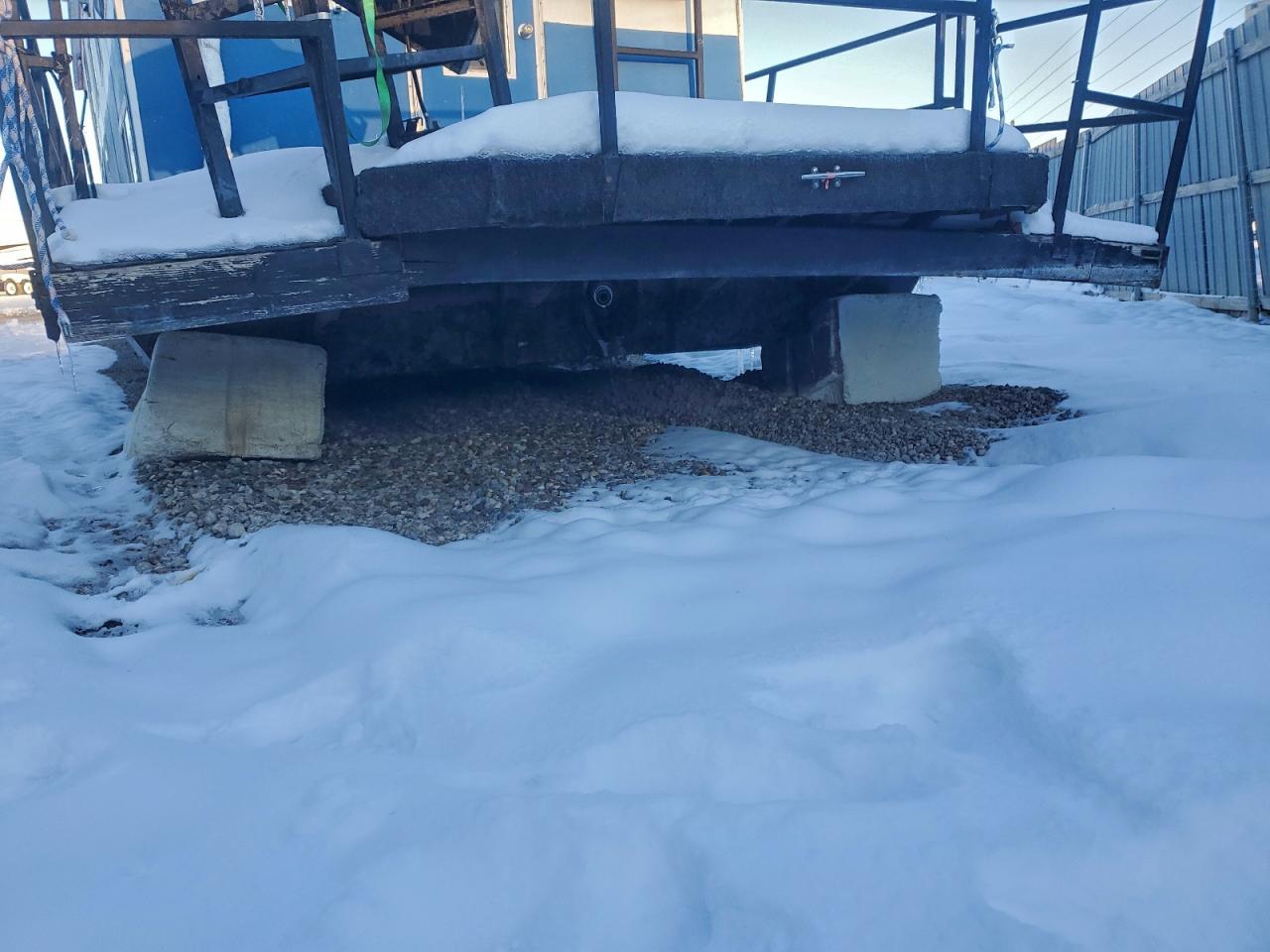 Lot #3305330340 1974 SKIPPERLINER HOUSEBOAT