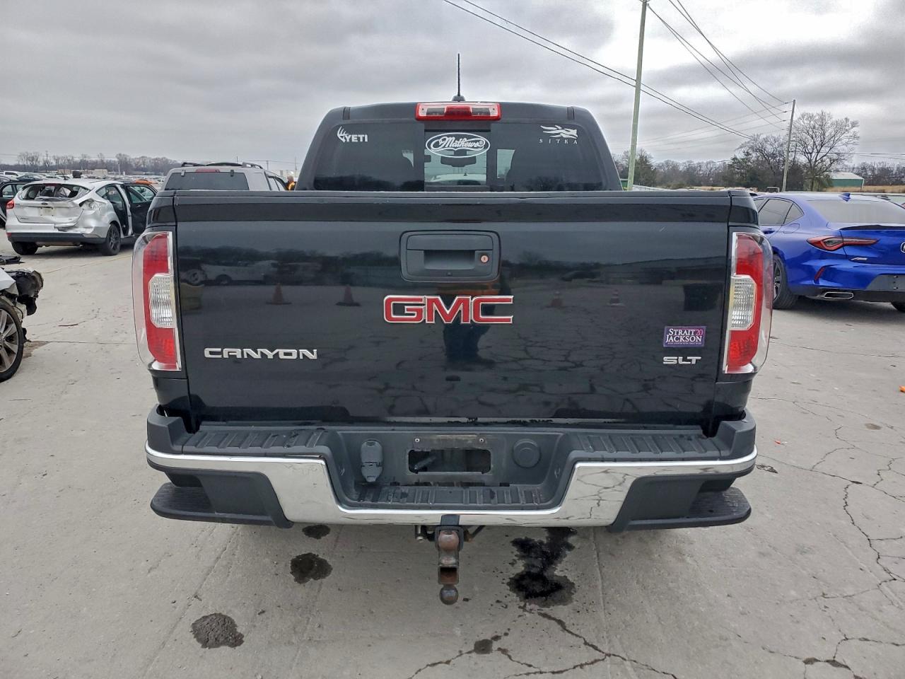 GMC CANYON SLT