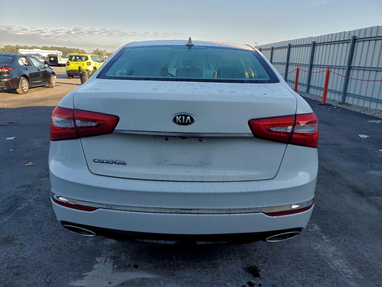 KIA CADENZA LUXURY