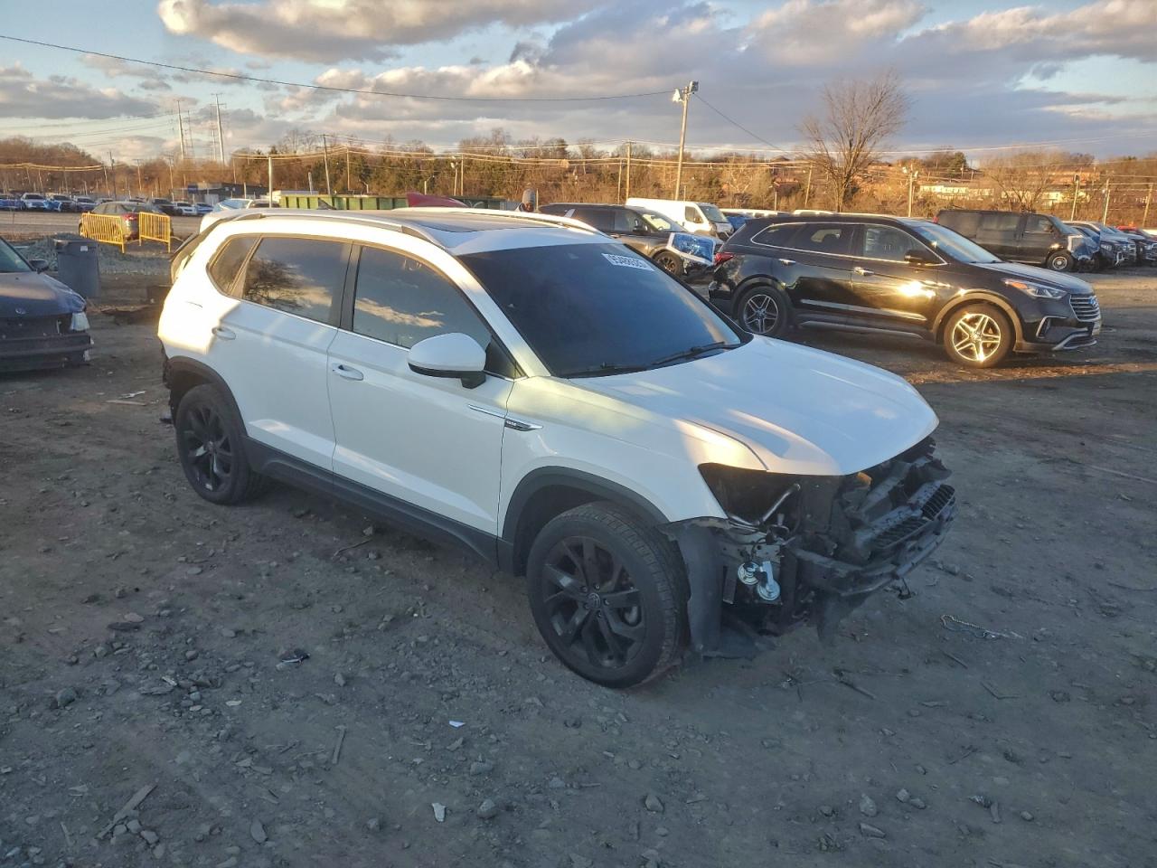 VOLKSWAGEN TAOS SE IQ DRIVE