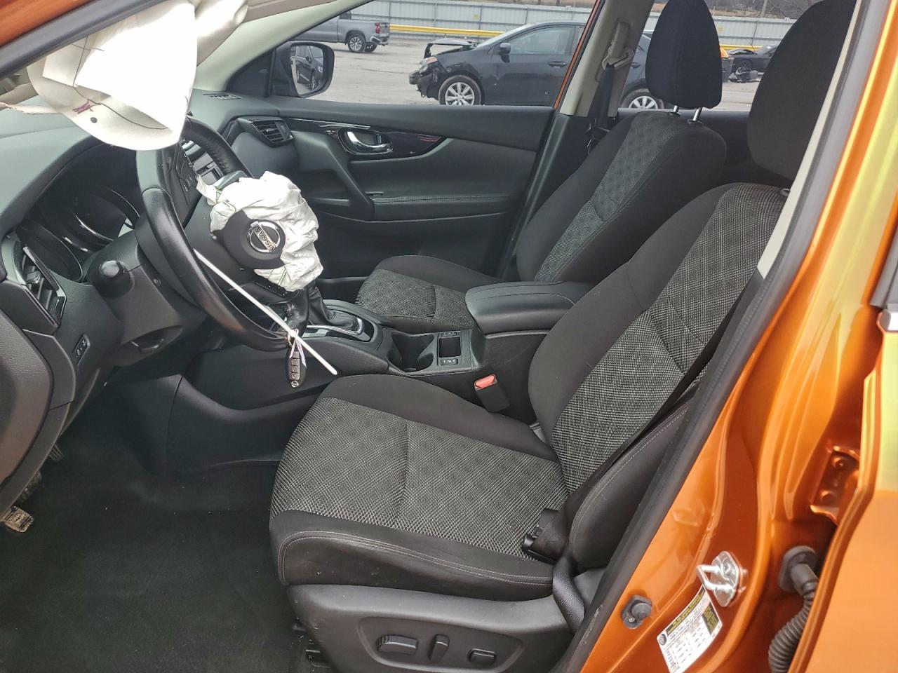 NISSAN ROGUE SPORT S