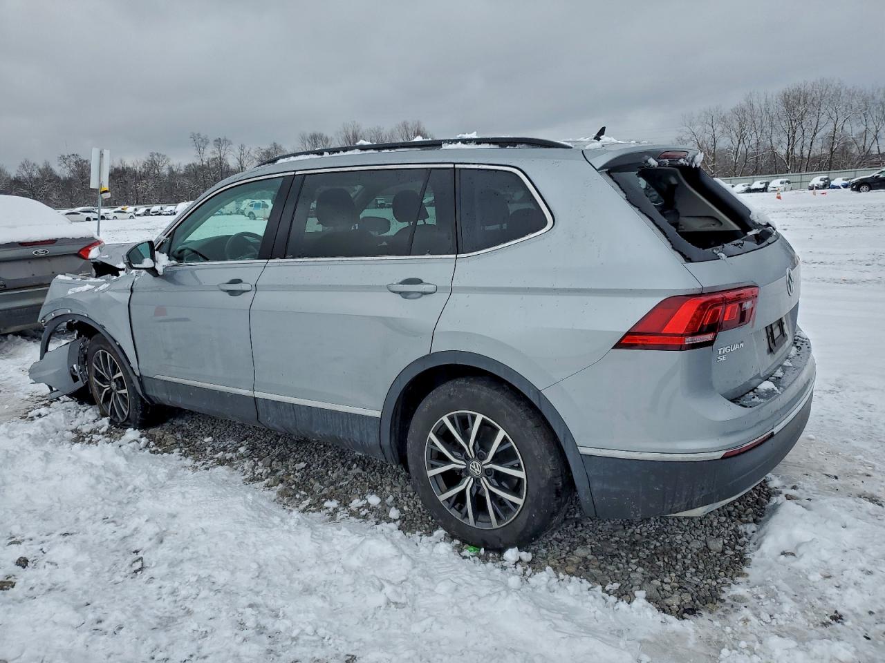 VOLKSWAGEN TIGUAN SE