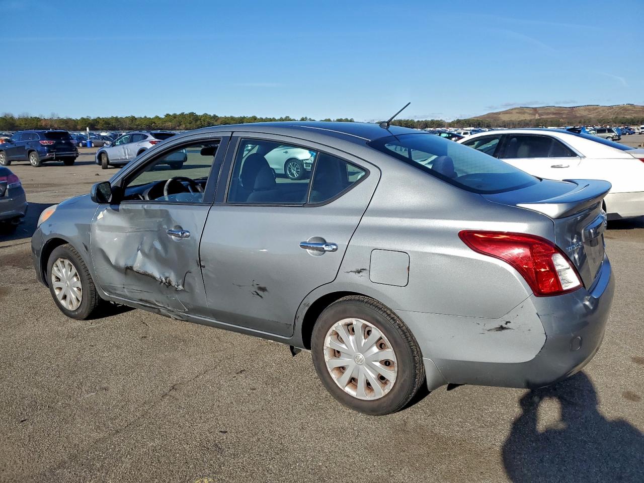 NISSAN VERSA S
