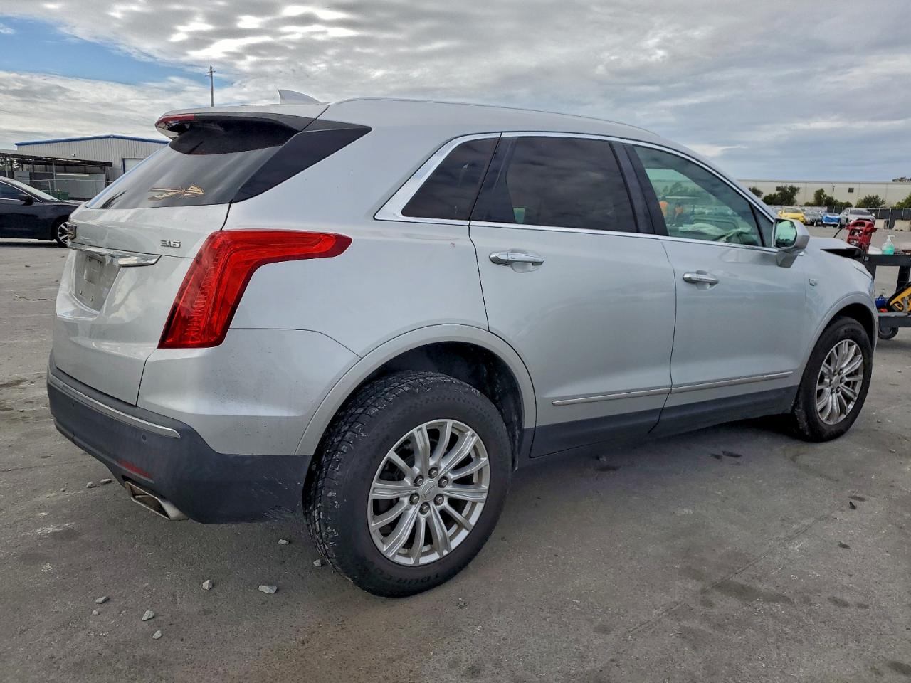 CADILLAC XT5