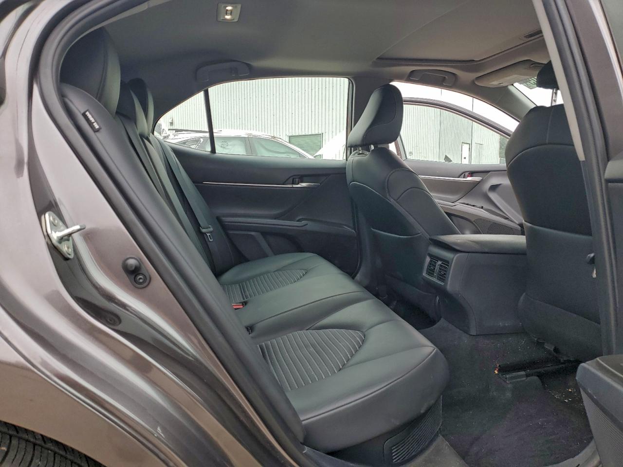 TOYOTA CAMRY SE NIGHT SHADE