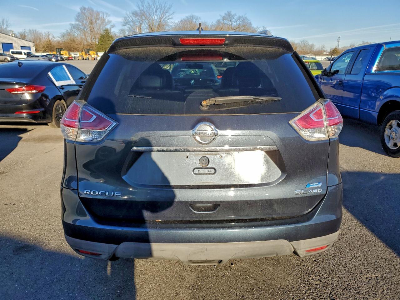 NISSAN ROGUE S