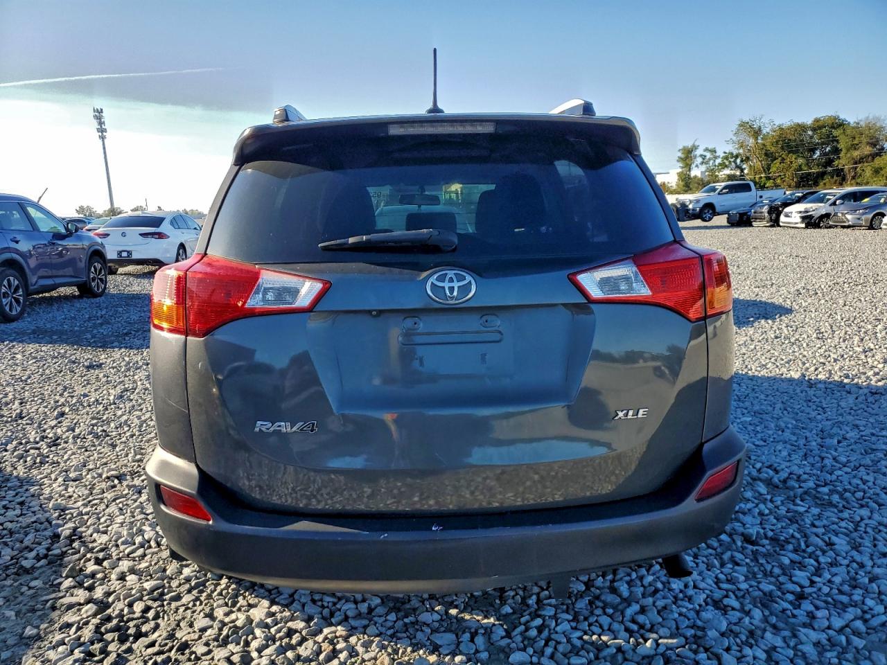 TOYOTA RAV4 XLE