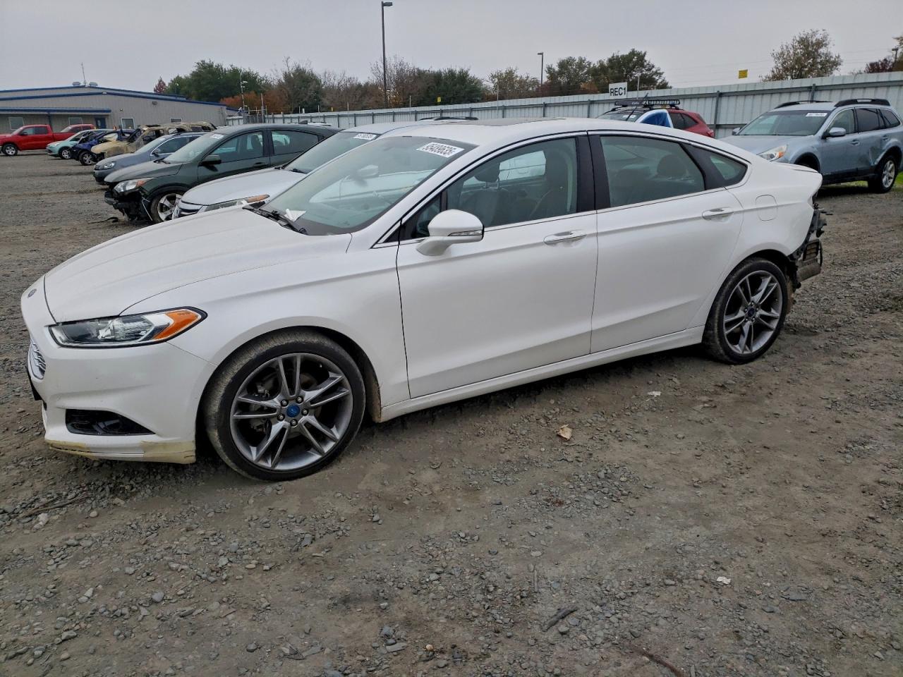 Lot #3310301086 2013 FORD FUSION TIT