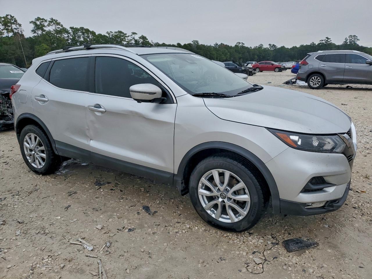 NISSAN ROGUE SPORT S