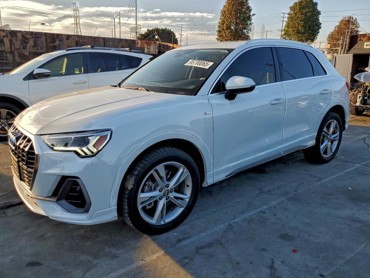 AUDI Q3 PREMIUM PLUS S-LINE