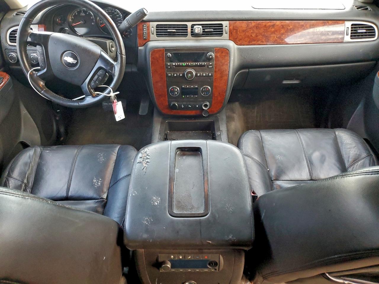 CHEVROLET SUBURBAN K1500 LT