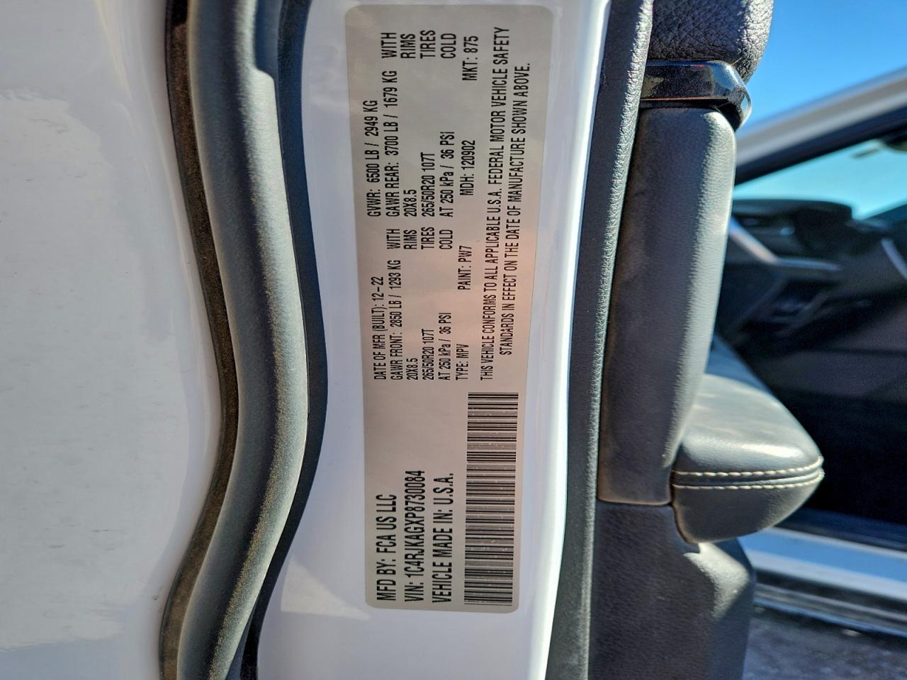 JEEP GRAND CHEROKEE L LAREDO