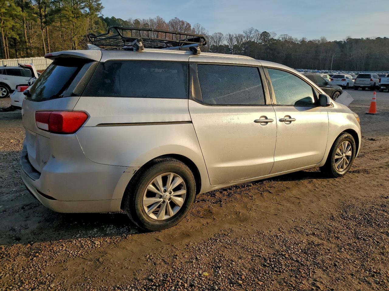 Lot #3316843697 2017 KIA SEDONA LX
