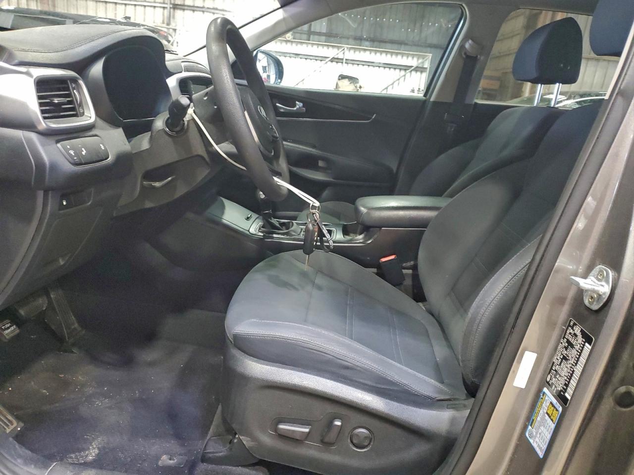 Lot #3317723078 2019 KIA SORENTO LX