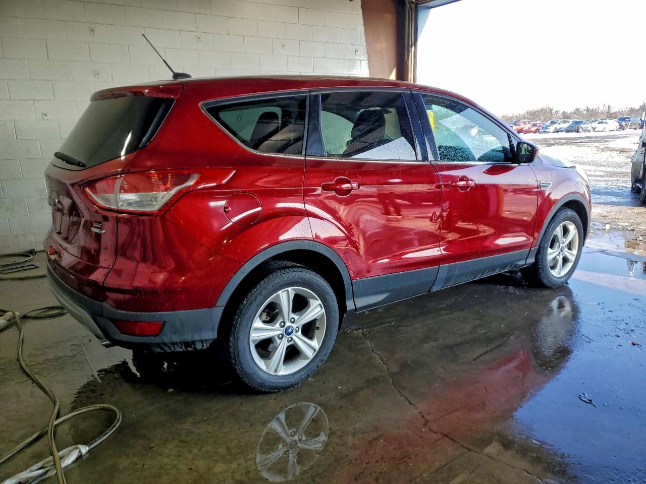 FORD ESCAPE SE