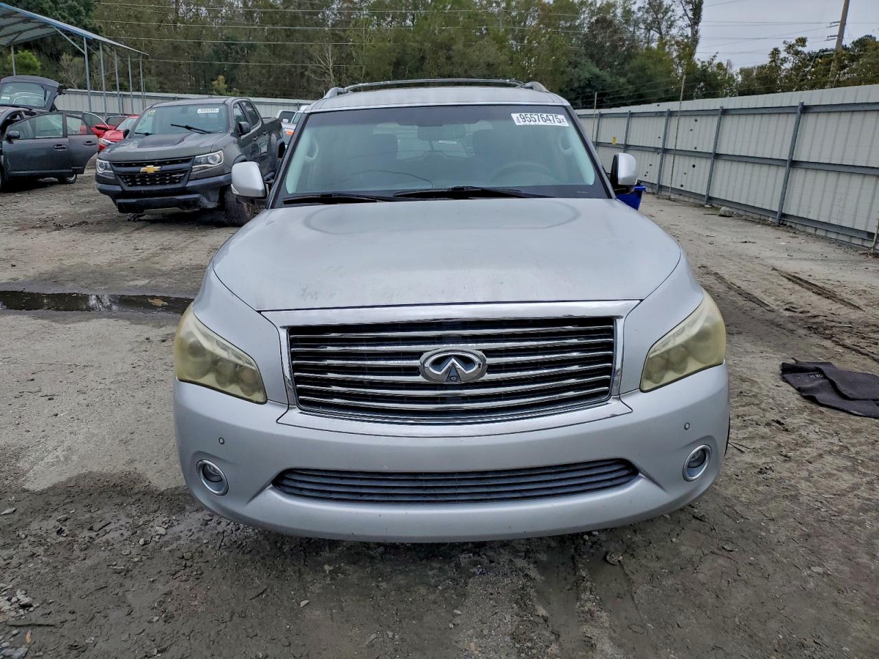 INFINITI QX56