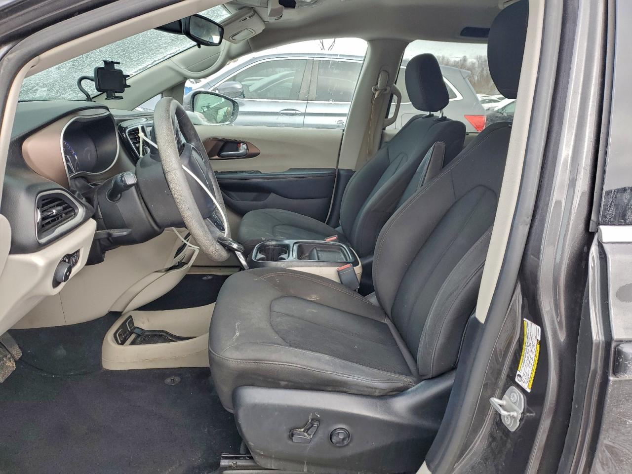 CHRYSLER PACIFICA TOURING PLUS