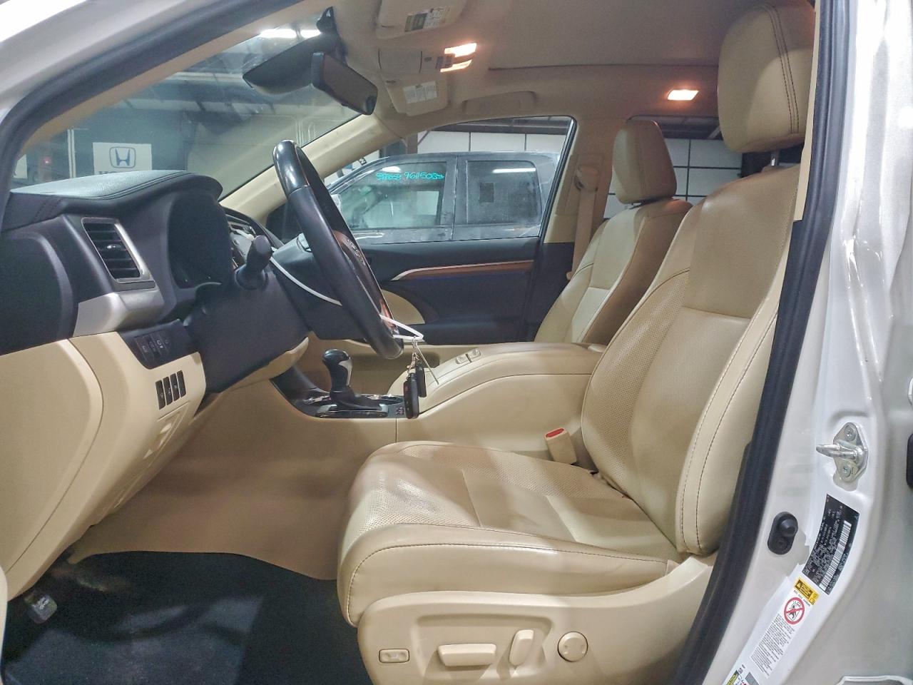 TOYOTA HIGHLANDER LIMITED