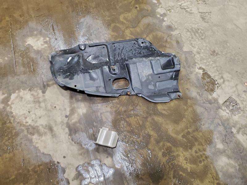 2004 TOYOTA CAMRY LE #3316717403