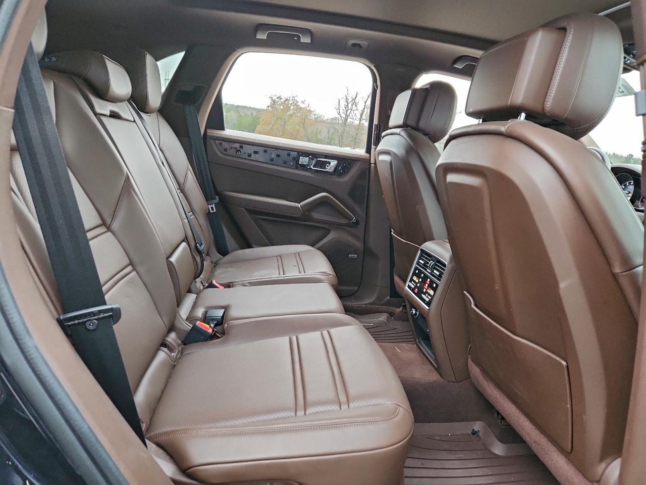 PORSCHE CAYENNE E-HYBRID