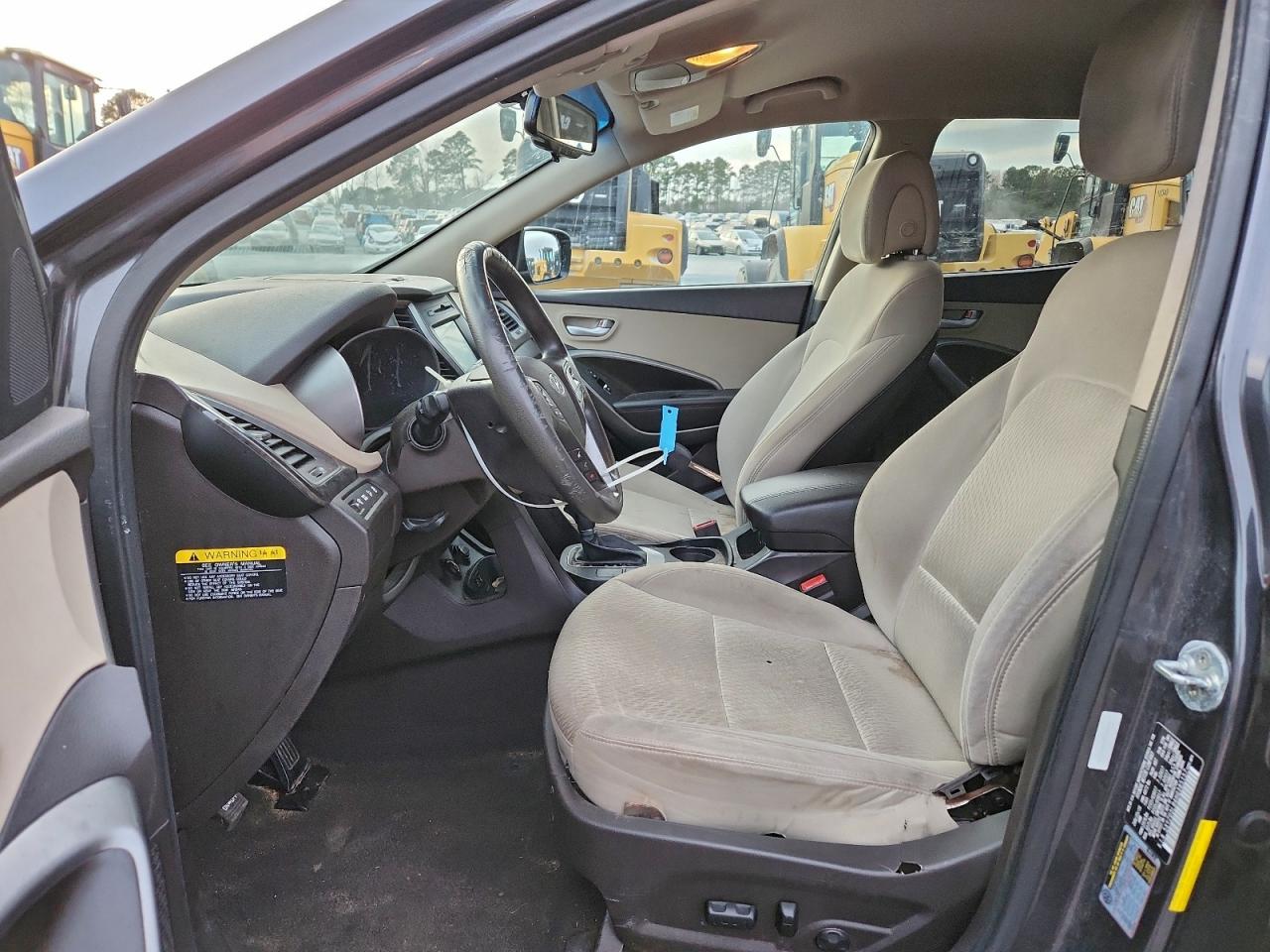 Lot #3308238159 2017 HYUNDAI SANTA FE S