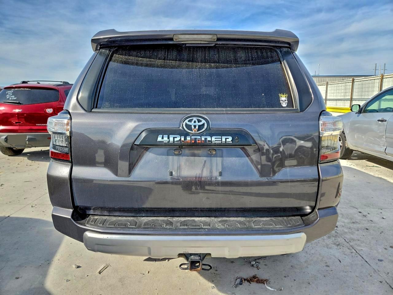TOYOTA 4RUNNER SR5/SR5 PREMIUM