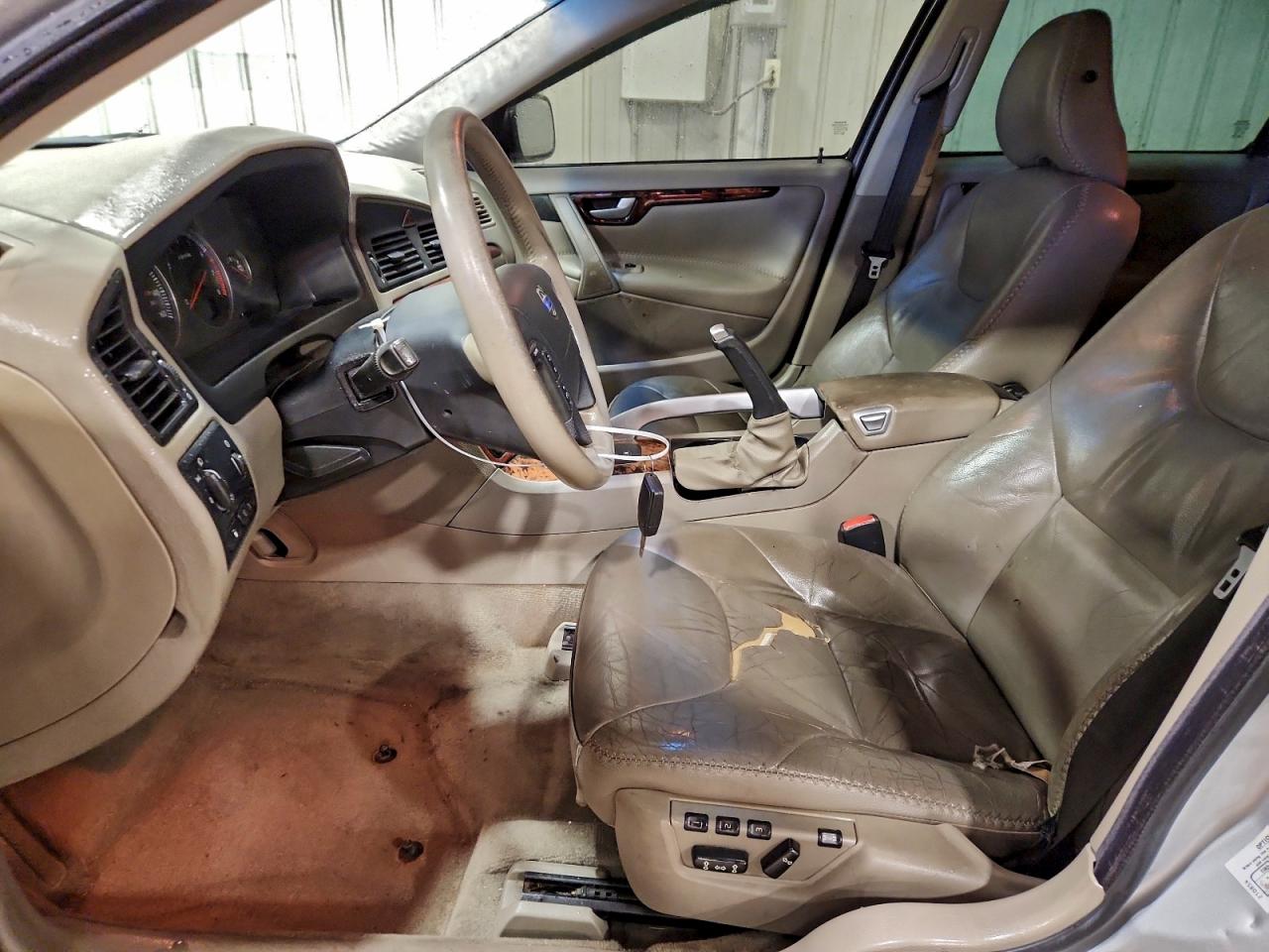 Lot #3311622272 2006 VOLVO XC70