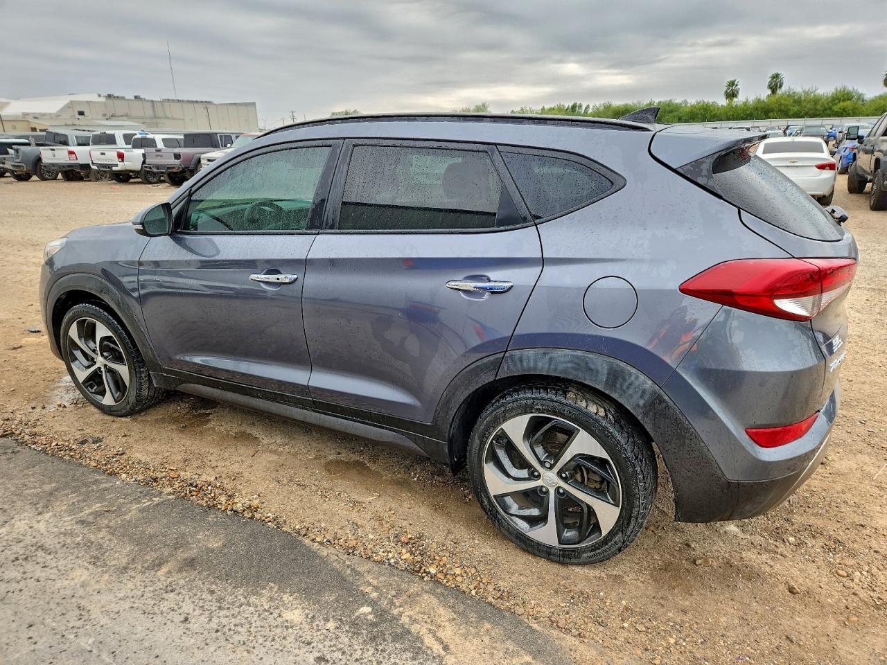 Lot #3310353960 2016 HYUNDAI TUCSON LIM