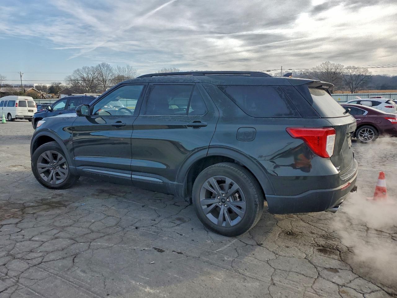 FORD EXPLORER XLT