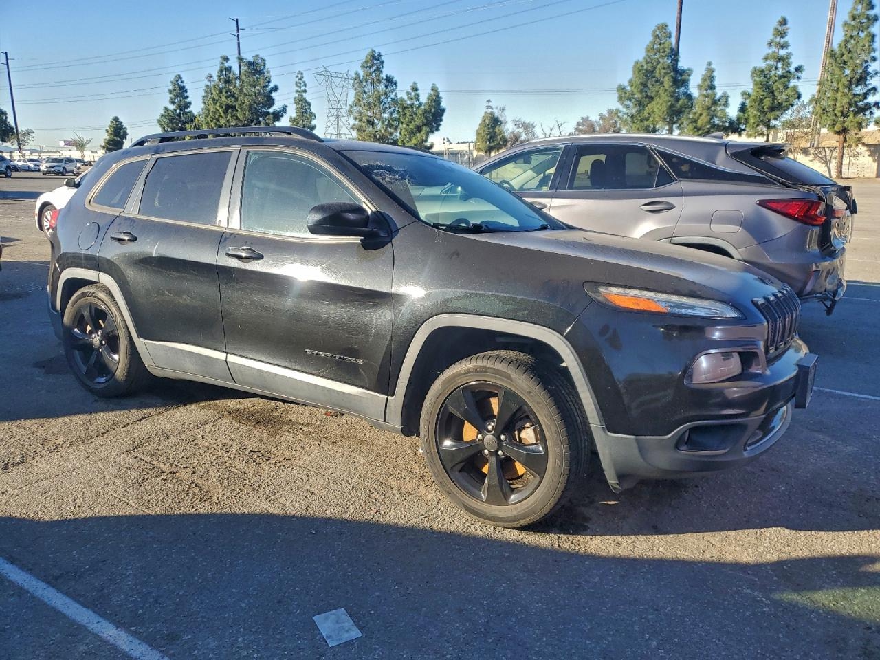 JEEP GRAND CHEROKEE LATITUDE